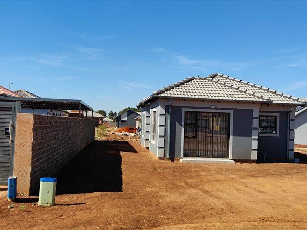 2 Bedroom Property for Sale in Bergsig Western Cape